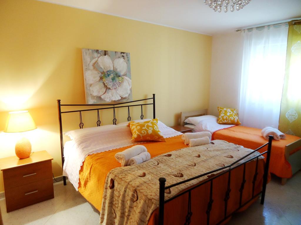 Ferienwohnung Sole E Fiori Di Sicilia Valderice Exterior foto